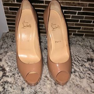 lady peep Christian Louboutin